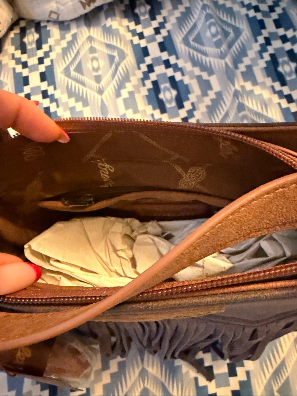 Wrangler Brown Fringe Crossbody Bag - Picture 2 of 3
